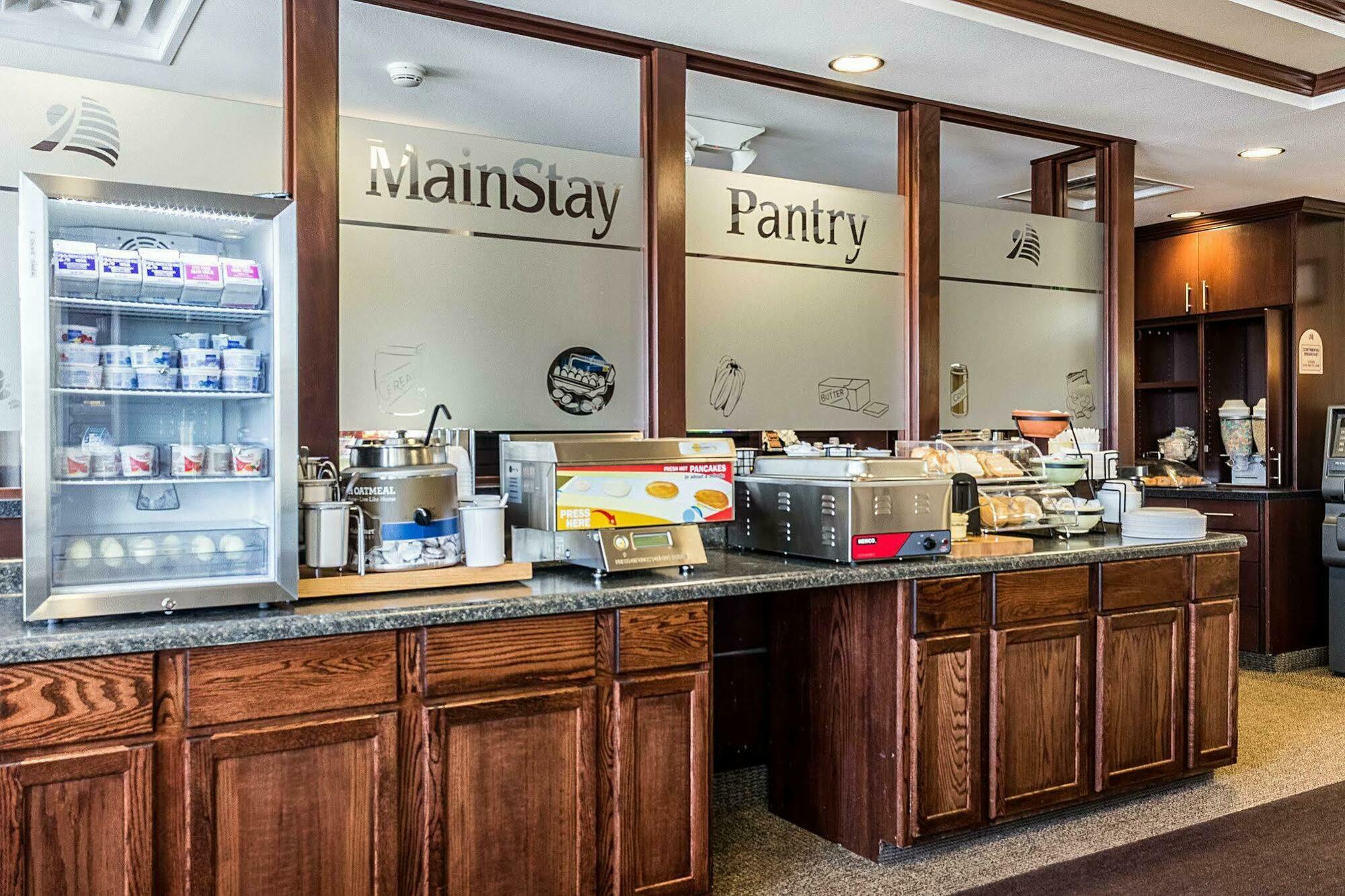 Mainstay Suites Minot Buitenkant foto